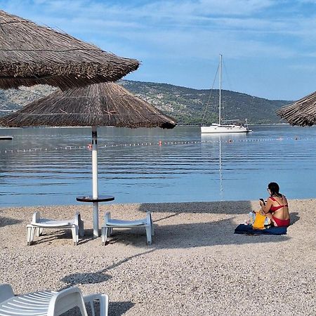 Apartmani I & J Seric Seget Vranjica Dış mekan fotoğraf