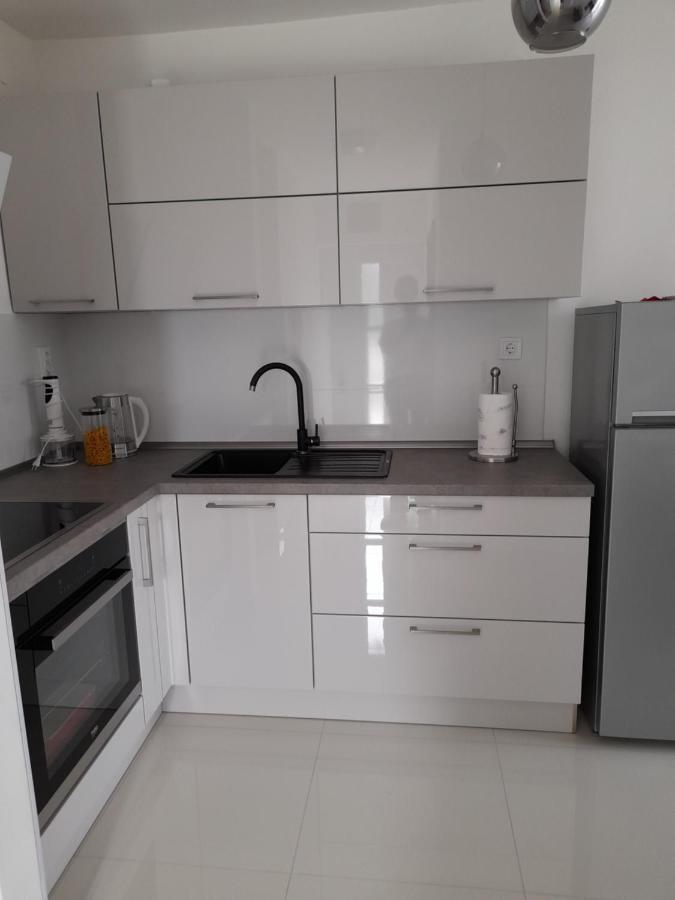 Apartmani I & J Seric Seget Vranjica Dış mekan fotoğraf