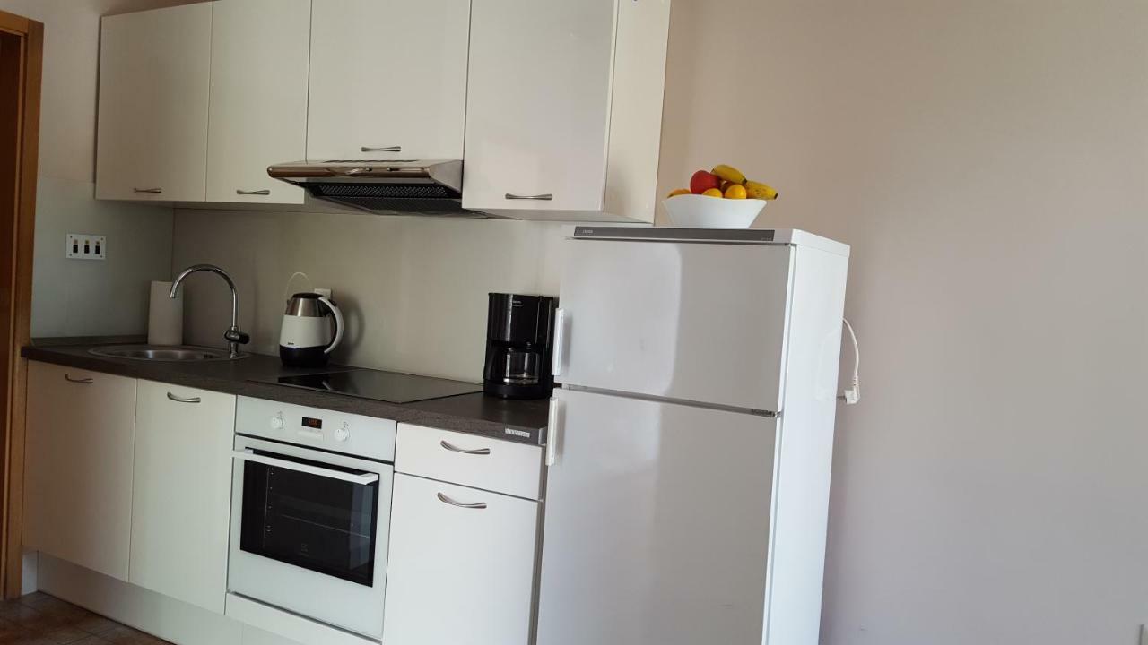 Apartmani I & J Seric Seget Vranjica Dış mekan fotoğraf