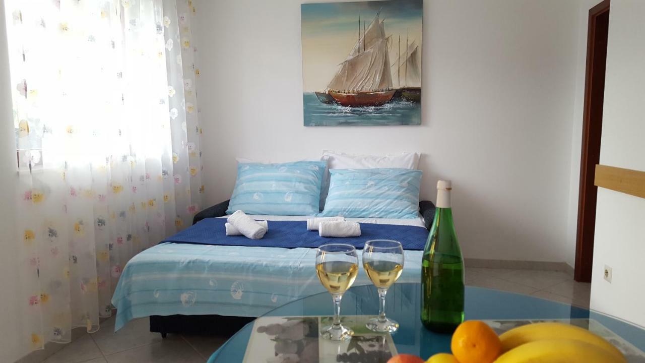 Apartmani I & J Seric Seget Vranjica Dış mekan fotoğraf